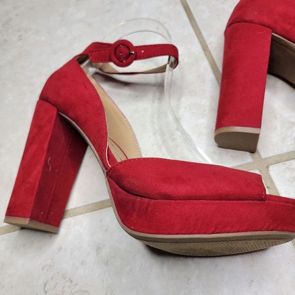 American Rag Red Heels - Picture 11 of 13